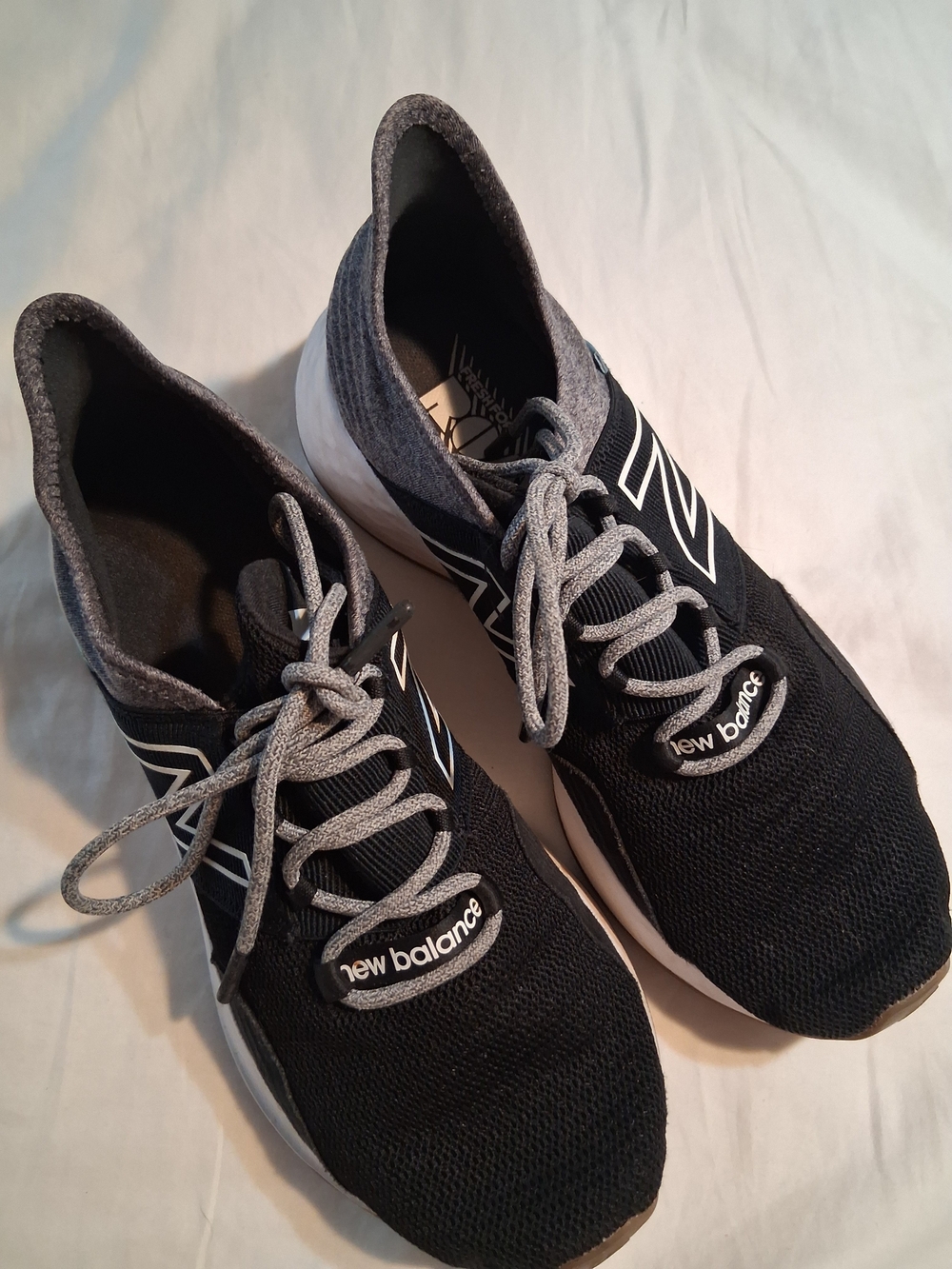 New Balance Fresh Foam Black Gray Athletic Running Walking Sneakers Size 9.5